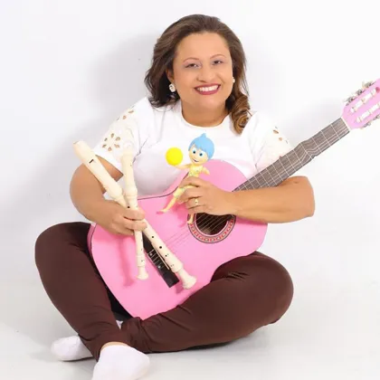 Lívia Alexandra dos Santos Carvalho